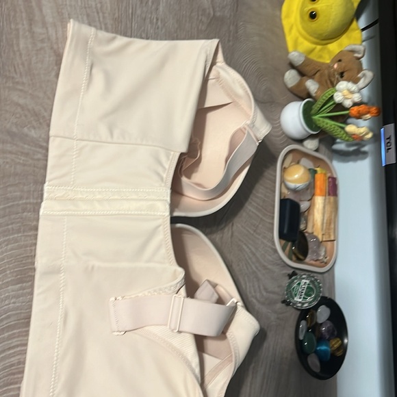 The tik tok no wire bra - Picture 2 of 3